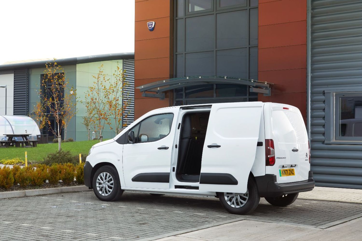 citroen, e-berlingo, van, electric, electric van, white